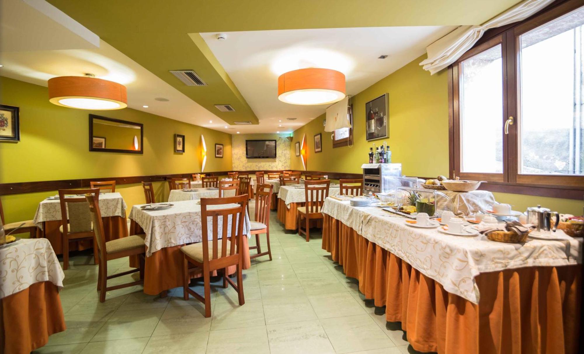 Gran Hotel Rural Cela Belmonte De Miranda エクステリア 写真