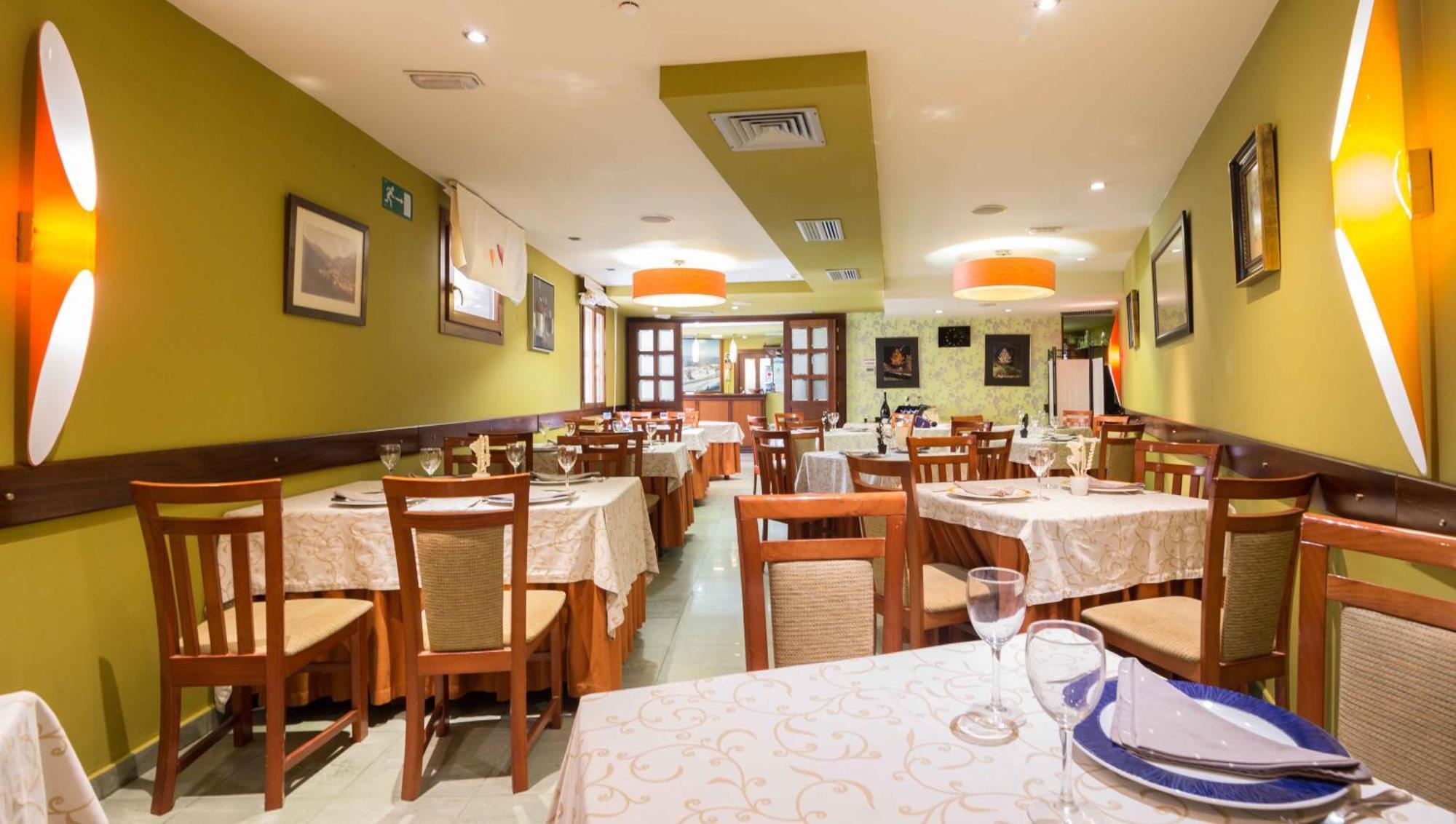 Gran Hotel Rural Cela Belmonte De Miranda エクステリア 写真