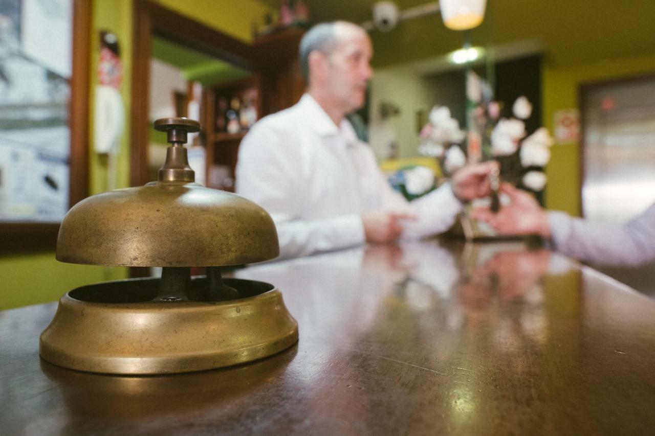 Gran Hotel Rural Cela Belmonte De Miranda エクステリア 写真