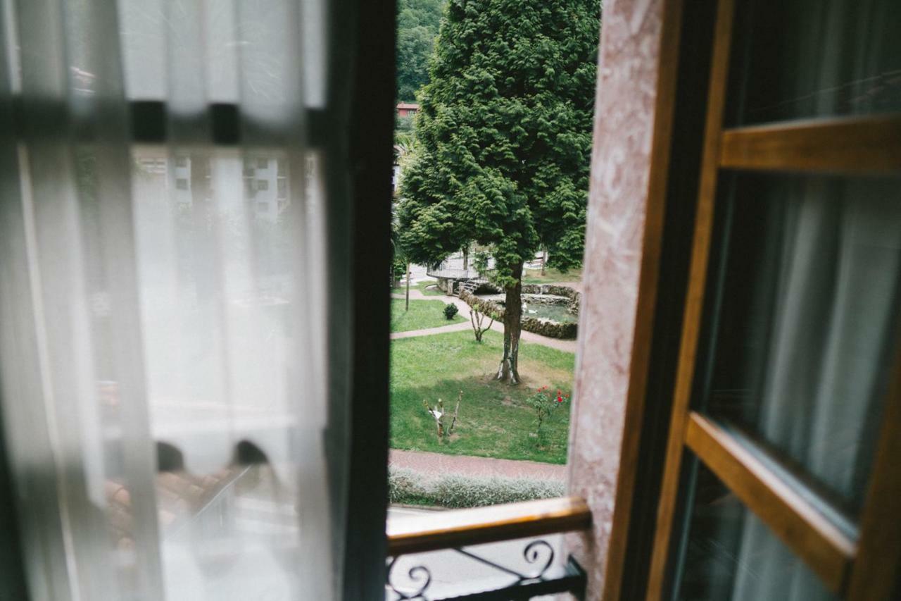 Gran Hotel Rural Cela Belmonte De Miranda エクステリア 写真