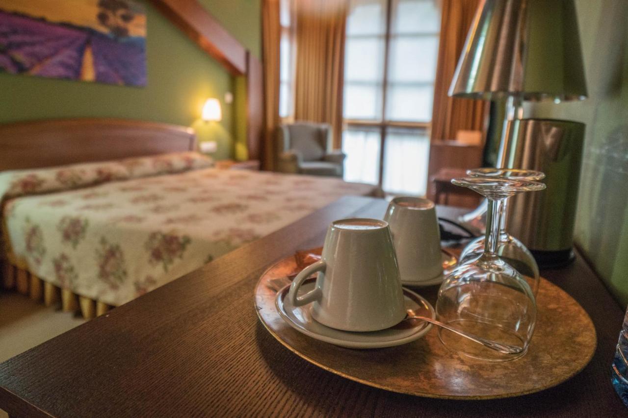 Gran Hotel Rural Cela Belmonte De Miranda エクステリア 写真