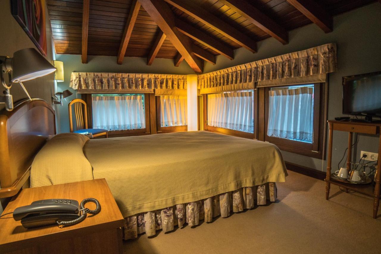 Gran Hotel Rural Cela Belmonte De Miranda エクステリア 写真